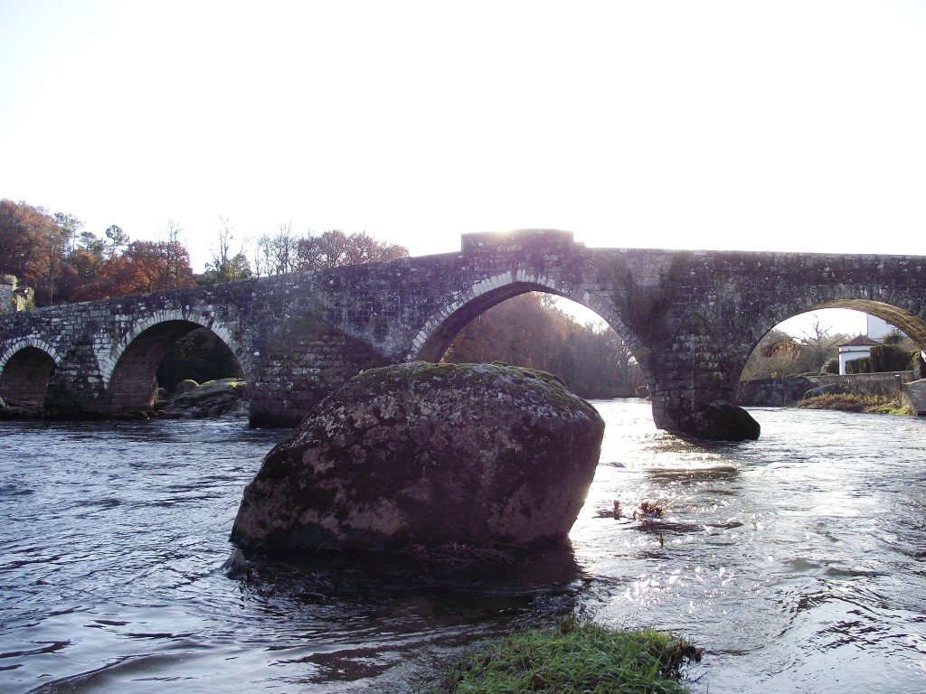 Visita virtual de POntemeceidra en www.descubregalicia.com